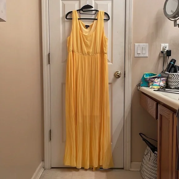torrid | Dresses | Yellow Pleated Chiffon Maxi Dress Torrid | Poshmark